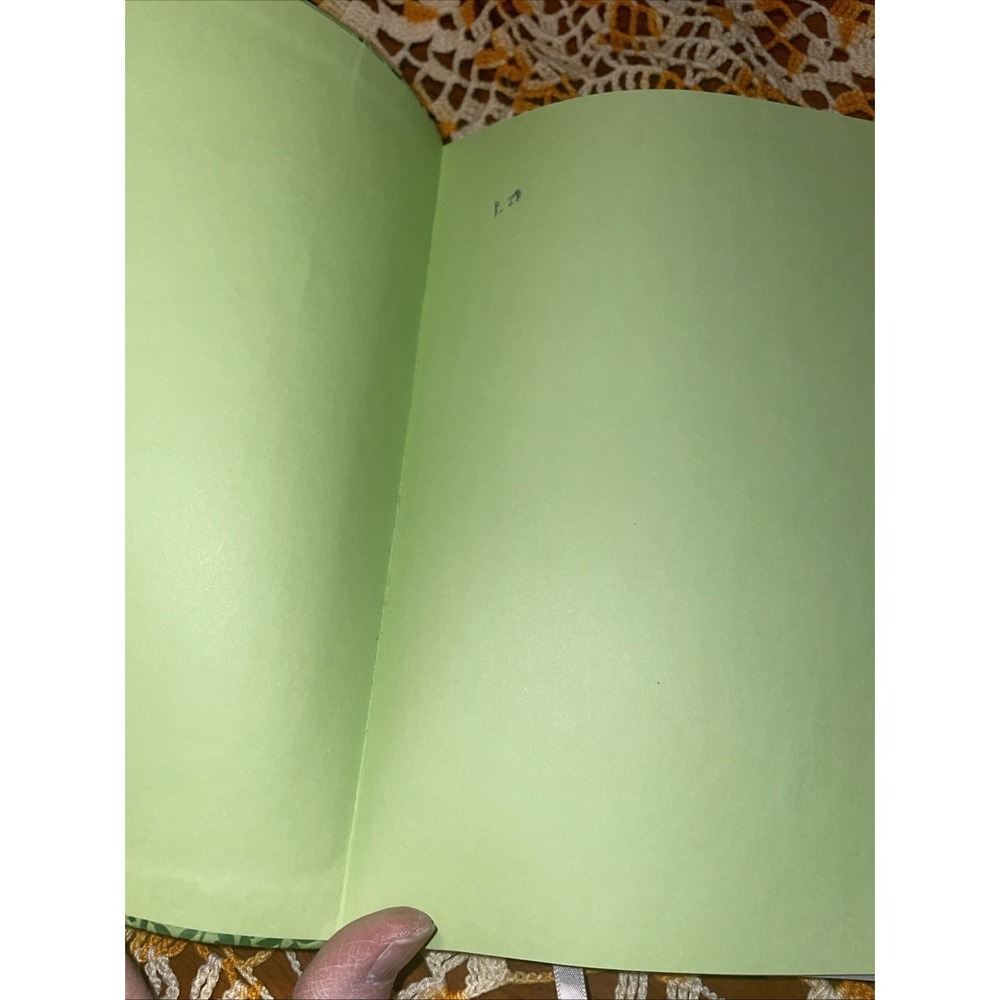 Jesus Calling 365 Day Devotional Sarah Young Faux Green Leather Comfort Print - Picture 5 of 8
